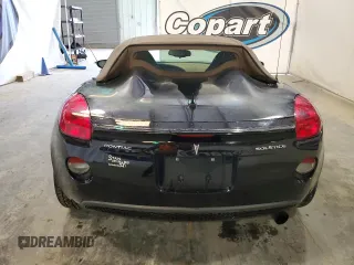 2007 Pontiac Solstice z VIN 1G2MB35B17Y128125, wystawiony jako Copart lot #56049485 z przebiegiem 167 817 mil mil oraz Czysty tytuł • Clean title. Historia ofert i sprzedaży dostępna na DreamBid. Obrazek 6.