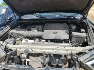2020 Toyota 4Runner SR5 with VIN JTEZU5JR8L5214596, listed as a Copart auction lot 68656024 with Not provided miles and Salvage title. Bid and sale history available at DreamBid. Image 12.