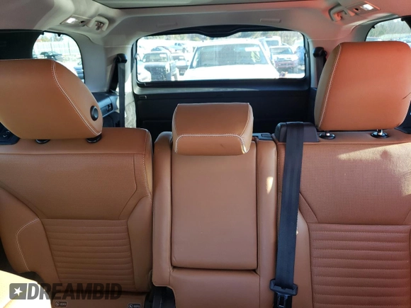 2017 Land Rover Discovery First Edition with VIN SALRTBBV8HA020787, listed as a Copart auction lot 88906495 with 100,318 mi miles and Salvage Title. Bid and sale history available at carsss.com. Image 10.