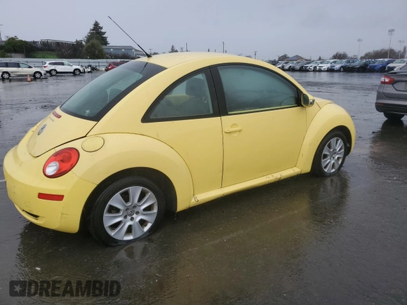 2009 Volkswagen New Beetle Coupe S with VIN 3VWPW31C39M507666, listed as a Copart auction lot 43574265 with 154,024 mi miles and Clean Title. Bid and sale history available at carsss.com. Image 3.