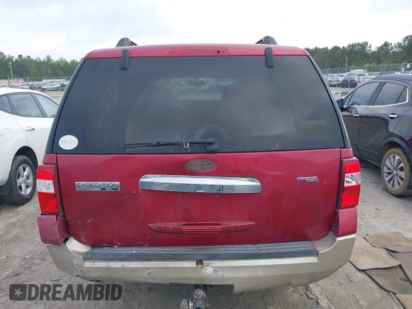 2007 Ford Expedition Max Eddie Bauer с VIN 1FMFK175X7LA33460, выставлен на аукционе IAAI как лот 41965513 с пробегом 260 723 миль миль и . История ставок и продаж доступна на DreamBid. Изображение 17.
