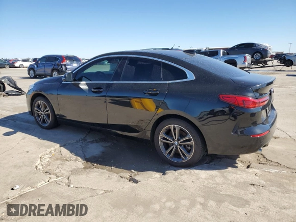 2021 BMW 2 Series 228i z VIN WBA53AK09M7J08966, wystawiony jako Copart lot #48018835 z przebiegiem 66 292 mil mil oraz Czysty tytuł • Clean title. Historia ofert i sprzedaży dostępna na DreamBid. Obrazek 2.