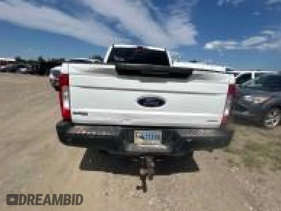 2018 Ford F-250 XL z VIN 1FT7X2B60JEC67165, wystawiony jako IAAI lot #42843681 z przebiegiem 184 448 mil mil oraz . Historia ofert i sprzedaży dostępna na DreamBid. Obrazek 20.