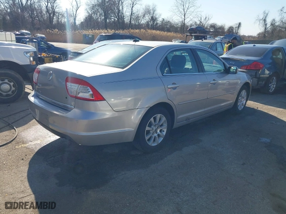 2008 Mercury Milan with VIN 3MEHM07Z58R633485, listed as a IAAI auction lot 41764314 with 60,842 mi miles. Bid and sale history available at carsss.com. Image 4.