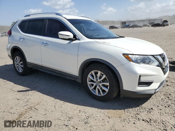 2020 Nissan Rogue SV z VIN KNMAT2MT6LP529864, wystawiony jako Copart lot #49717705 z przebiegiem 83 908 mil mil oraz Szkoda całkowita • Salvage title. Historia ofert i sprzedaży dostępna na DreamBid. Obrazek 4.