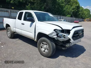 2019 Toyota Tacoma SR with VIN 5TFRX5GN3KX147909, listed as a IAAI auction lot 42632758 with 71,214 mi miles and . Bid and sale history available at DreamBid. Image 1.
