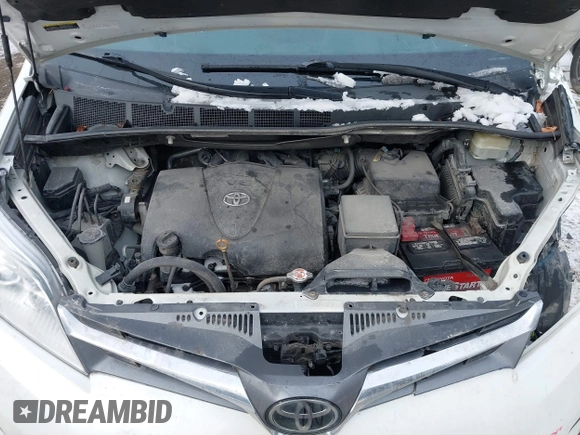 2018 Toyota Sienna XLE with VIN 5TDDZ3DC2JS191352, listed as a IAAI auction lot 41458248 with 143,664 mi miles. Bid and sale history available at carsss.com. Image 10.