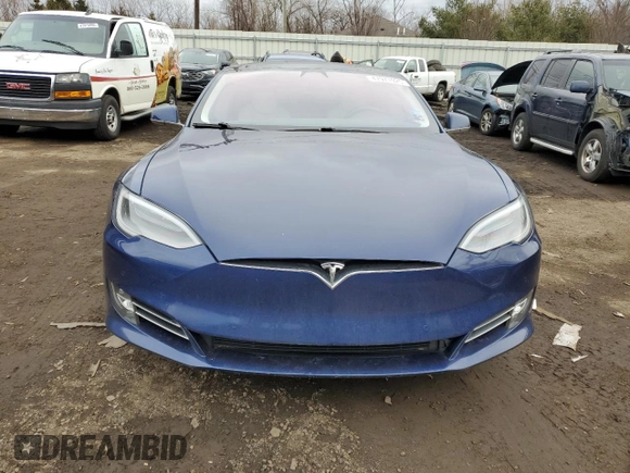 2018 Tesla Model S 75D with VIN 5YJSA1E20JF269303, listed as a Copart auction lot 47971925 with 112,181 mi miles and Salvage title. Bid and sale history available at DreamBid. Image 5.