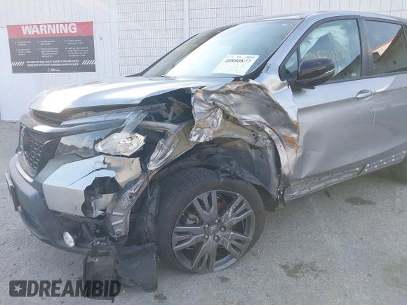 2020 Honda Passport EX-L z VIN 5FNYF8H55LB011307, wystawiony jako IAAI lot #40880877 z przebiegiem 32 509 mil mil oraz . Historia ofert i sprzedaży dostępna na DreamBid. Obrazek 6.