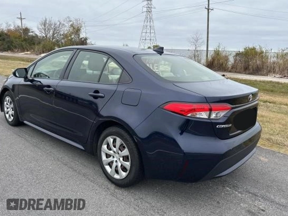 2021 Toyota Corolla LE with VIN JTDEPMAE3MJ123908, listed as a Copart auction lot 86070384 with 46,730 mi miles and Clean Title. Bid and sale history available at DreamBid. Image 3.
