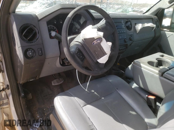 2015 Ford F-350 z VIN 1FDRF3G63FEB69924, wystawiony jako Copart lot #48172354 z przebiegiem 378 948 mil mil oraz Szkoda całkowita • Salvage title. Historia ofert i sprzedaży dostępna na DreamBid. Obrazek 8.
