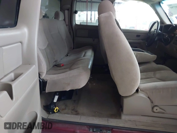 2005 Chevrolet Silverado 1500 LS with VIN 2GCEC19T551335430, listed as a IAAI auction lot 42195780 with 216,197 mi miles and . Bid and sale history available at DreamBid. Image 8.