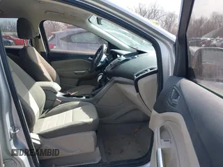2013 Ford Escape SE with VIN 1FMCU0GX9DUD01378, listed as a IAAI auction lot 41832694 with 234,622 mi miles. Bid and sale history available at carsss.com. Image 5.
