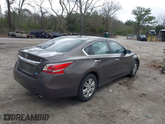 2014 Nissan Altima 2.5 S with VIN 1N4AL3APXEN228967, listed as a IAAI auction lot 41869277 with 174,149 mi miles. Bid and sale history available at carsss.com. Image 4.