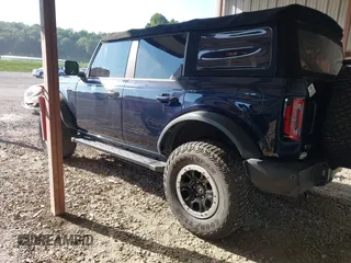 2021 Ford Bronco z VIN 1FMEE5DP2MLA89419, wystawiony jako IAAI lot #42846095 z przebiegiem 44 167 mil mil oraz . Historia ofert i sprzedaży dostępna na DreamBid. Obrazek 3.