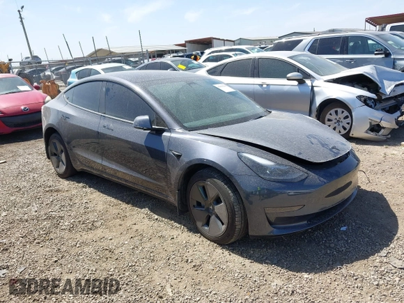 2023 Tesla Model 3 z VIN 5YJ3E1EA2PF569644, wystawiony jako IAAI lot #41831560 z przebiegiem 30 903 mil mil oraz . Historia ofert i sprzedaży dostępna na DreamBid. Obrazek 1.