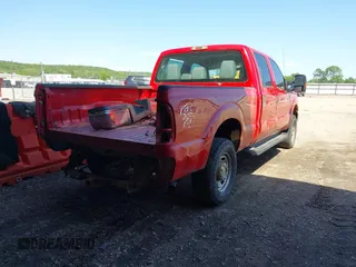 2015 Ford F-250 Lariat with VIN 1FT7W2B6XFEB93859, listed as a IAAI auction lot 42084325 with 157,506 mi miles and . Bid and sale history available at DreamBid. Image 4.