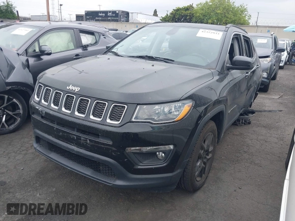 2020 Jeep Compass Latitude with VIN 3C4NJCBB8LT206001, listed as a IAAI auction lot 42352933 with 58,406 mi miles and . Bid and sale history available at DreamBid. Image 2.