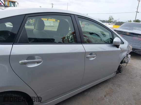 2015 Toyota Prius Four with VIN JTDKN3DU3F0413662, listed as a IAAI auction lot 42126540 with 34,252 mi miles. Bid and sale history available at carsss.com. Image 14.
