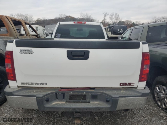 2014 GMC Sierra 3500HD Work Truck with VIN 1GT322CG0EF115990, listed as a Copart auction lot 78132414 with 121,471 mi miles and Salvage Title. Bid and sale history available at carsss.com. Image 6.
