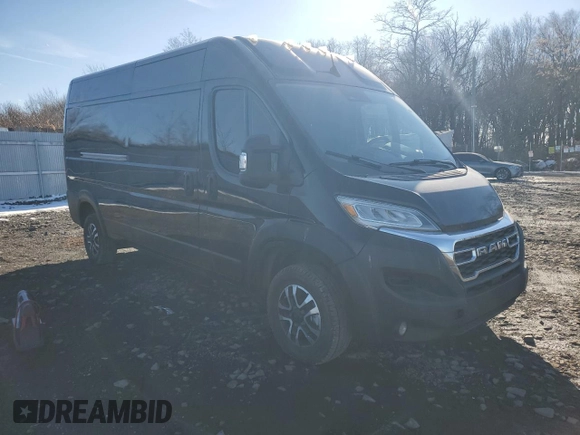 2023 Ram ProMaster Cargo with VIN 3C6MRVHG5PE516885, listed as a Copart auction lot 43197775 with 25,918 mi miles and Clean Title. Bid and sale history available at carsss.com. Image 4.
