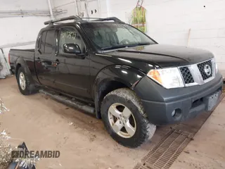2007 Nissan Frontier SE z VIN 1N6AD09W37C412631, wystawiony jako IAAI lot #42137532 z przebiegiem 200 500 mil mil oraz . Historia ofert i sprzedaży dostępna na DreamBid. Obrazek 1.