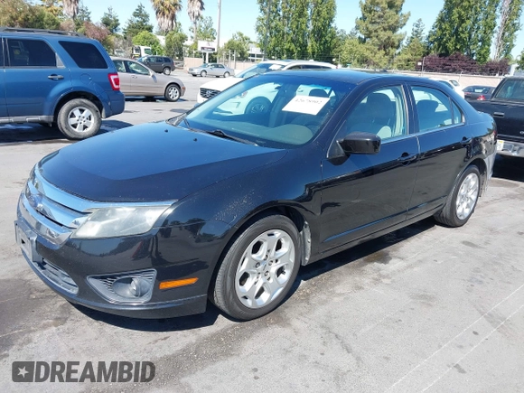 2010 Ford Fusion SE z VIN 3FAHP0HA2AR131918, wystawiony jako IAAI lot #42678902 z przebiegiem 180 828 mil mil oraz . Historia ofert i sprzedaży dostępna na DreamBid. Obrazek 17.