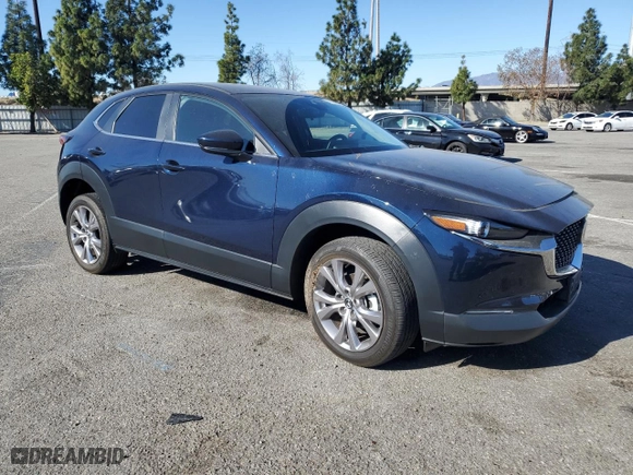 2022 Mazda CX-30 2.5 S Select Package with VIN 3MVDMBBL0NM458035, listed as a Copart auction lot 87028784 with 27,870 mi miles and Salvage Title. Bid and sale history available at carsss.com. Image 4.