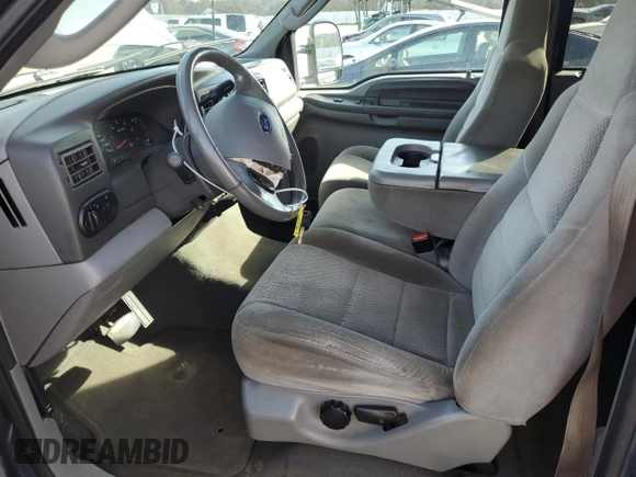 2003 Ford Excursion XLT with VIN 1FMNU41SX3EA99432, listed as a Copart auction lot 46839865 with 241,831 mi miles and Salvage title. Bid and sale history available at DreamBid. Image 7.