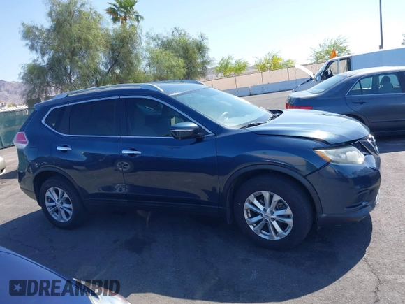 2015 Nissan Rogue SL with VIN 5N1AT2MV5FC927592, listed as a IAAI auction lot 42132041 with 174,536 mi miles and . Bid and sale history available at carsss.com. Image 13.