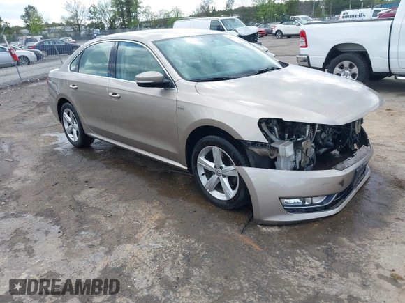 2015 Volkswagen Passat 1.8T Limited Edition with VIN 1VWAT7A32FC120769, listed as a IAAI auction lot 42013547 with 61,451 mi miles. Bid and sale history available at carsss.com. Image 1.