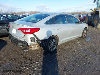 2017 Hyundai Sonata SE with VIN 5NPE24AF1HH566046, listed as a IAAI auction lot 41244847 with 1 mi miles. Bid and sale history available at carsss.com. Image 4.