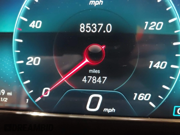 2020 Mercedes-Benz A 220 z VIN W1K3G4EB6LW044084, wystawiony jako IAAI lot #42152911 z przebiegiem 47 847 mil mil oraz . Historia ofert i sprzedaży dostępna na DreamBid. Obrazek 7.