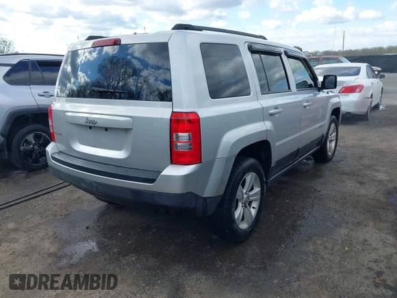 2011 Jeep Patriot Sport with VIN 1J4NF1GBXBD118483, listed as a IAAI auction lot 42039168 with 174,048 mi miles. Bid and sale history available at carsss.com. Image 4.