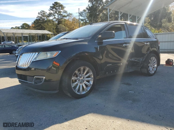 2011 Lincoln MKX with VIN 2LMDJ8JK6BBJ16267, listed as a Copart auction lot 47453095 with 186,506 mi miles and Non Repairable. Bid and sale history available at carsss.com. Image 1.