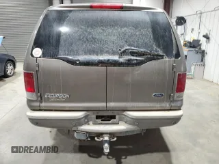 2003 Ford Excursion Limited z VIN 1FMSU43P93EC24089, wystawiony jako Copart lot #82779674 z przebiegiem 273 947 mil mil oraz Czysty tytuł • Clean title. Historia ofert i sprzedaży dostępna na DreamBid. Obrazek 6.