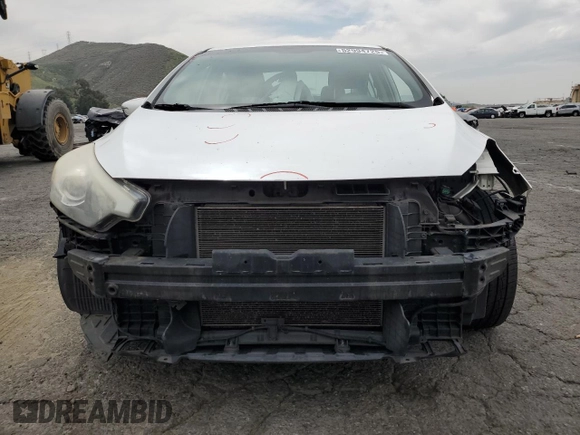 2014 Kia Forte LX with VIN KNAFX4A62E5098911, listed as a Copart auction lot 52994725 with 126,174 mi miles and Salvage Title. Bid and sale history available at carsss.com. Image 5.