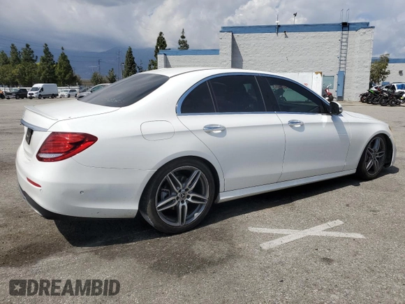 2019 Mercedes-Benz E 300 with VIN WDDZF4JB4KA568736, listed as a Copart auction lot 51931225 with 76,692 mi miles and Salvage title. Bid and sale history available at DreamBid. Image 3.