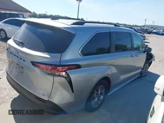 2021 Toyota Sienna LE with VIN 5TDBRKEC2MS021058, listed as a IAAI auction lot 41863947 with 73,608 mi miles. Bid and sale history available at carsss.com. Image 4.