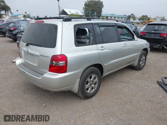 2005 Toyota Highlander z VIN JTEEP21A050123515, wystawiony jako IAAI lot #42262337 z przebiegiem 215 443 mil mil oraz . Historia ofert i sprzedaży dostępna na DreamBid. Obrazek 4.