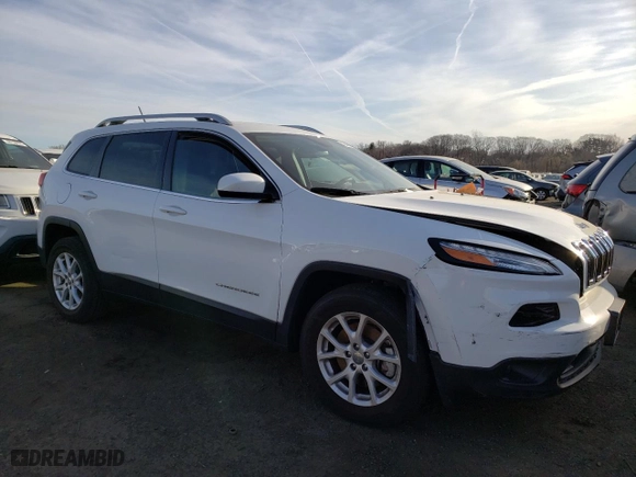 2015 Jeep Cherokee Latitude with VIN 1C4PJMCS1FW788485, listed as a Copart auction lot 48595835 with 18,704 mi miles and Salvage Title. Bid and sale history available at carsss.com. Image 4.