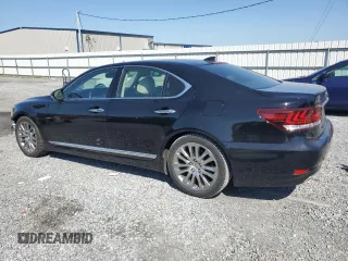 2015 Lexus LS 460 z VIN JTHBL5EF3F5137129, wystawiony jako Copart lot #54654675 z przebiegiem 62 489 mil mil oraz Szkoda całkowita • Salvage title. Historia ofert i sprzedaży dostępna na DreamBid. Obrazek 2.
