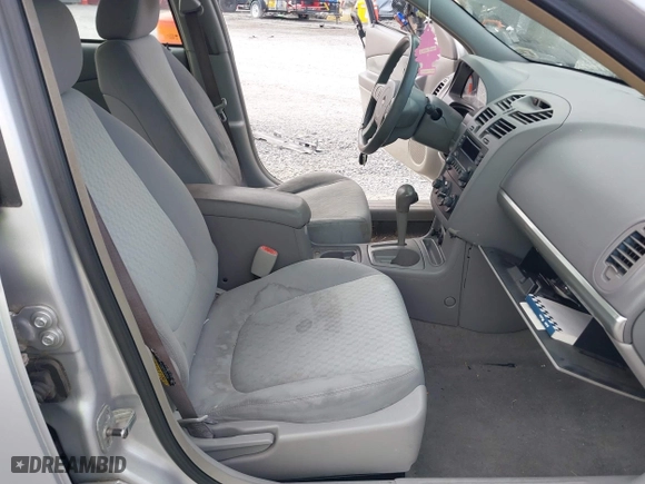 2004 Chevrolet Malibu with VIN 1G1ZS52F54F194133, listed as a IAAI auction lot 42090275 with 183,371 mi miles. Bid and sale history available at carsss.com. Image 5.