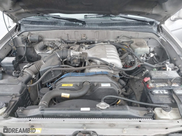 2001 Toyota 4Runner SR5 with VIN JT3GN86R210208231, listed as a IAAI auction lot 41713416 with 281,993 mi miles. Bid and sale history available at carsss.com. Image 10.