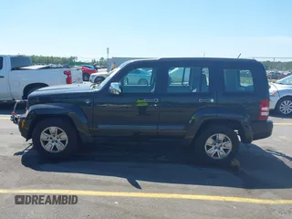 2008 Jeep Liberty Sport with VIN 1J8GN28K58W192230, listed as a IAAI auction lot 42045044 with 151,838 mi miles and . Bid and sale history available at DreamBid. Image 14.