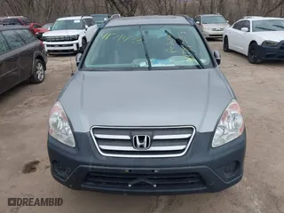 2006 Honda CR-V EX with VIN JHLRD78856C025761, listed as a IAAI auction lot 41714339 with 172,268 mi miles. Bid and sale history available at carsss.com. Image 6.