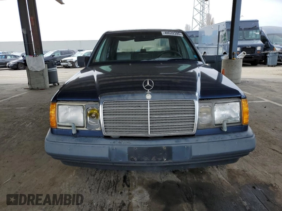 1987 Mercedes-Benz 300 with VIN WDBEB33D3HA355359, listed as a Copart auction lot 49532285 with 145,899 mi miles and Clean Title. Bid and sale history available at DreamBid. Image 5.