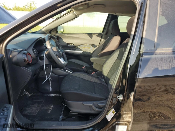 2018 Nissan Kicks SV with VIN 3N1CP5CU4JL505549, listed as a Copart auction lot 52184995 with 28,113 mi miles and Salvage Title. Bid and sale history available at carsss.com. Image 7.