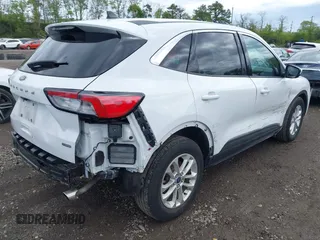 2021 Ford Escape SE Hybrid z VIN 1FMCU0BZ3MUB23654, wystawiony jako IAAI lot #42192918 z przebiegiem 43 579 mil mil oraz . Historia ofert i sprzedaży dostępna na DreamBid. Obrazek 4.