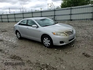 2010 Toyota Camry z VIN 4T1BF3EK9AU009577, wystawiony jako Copart lot #57699745 z przebiegiem 201 492 mil mil oraz Czysty tytuł • Clean title. Historia ofert i sprzedaży dostępna na DreamBid. Obrazek 13.